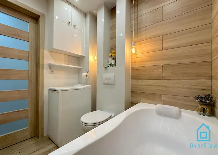 Postcard Scenic Escape 10 Minutes To Old Town And Seaside アパート