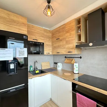 Postcard Scenic Escape 10 Minutes To Old Town And Seaside Gdansk